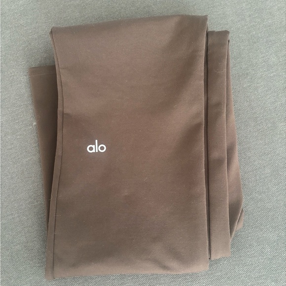 ALO Yoga airbrush high waist flutter legging - Picture 1 of 5